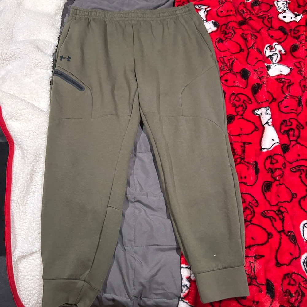Under Armour Men’s Green Olive Tech Fleece Sweatpants